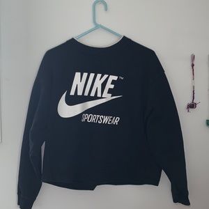 Black Nike SportsWear sweatshirt: W Medium